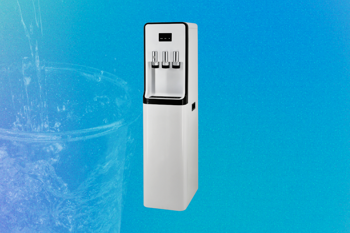 fuente purificadora que ofrece agua fría, natural y caliente gracias a su sistema de 4 estaciones de filtración